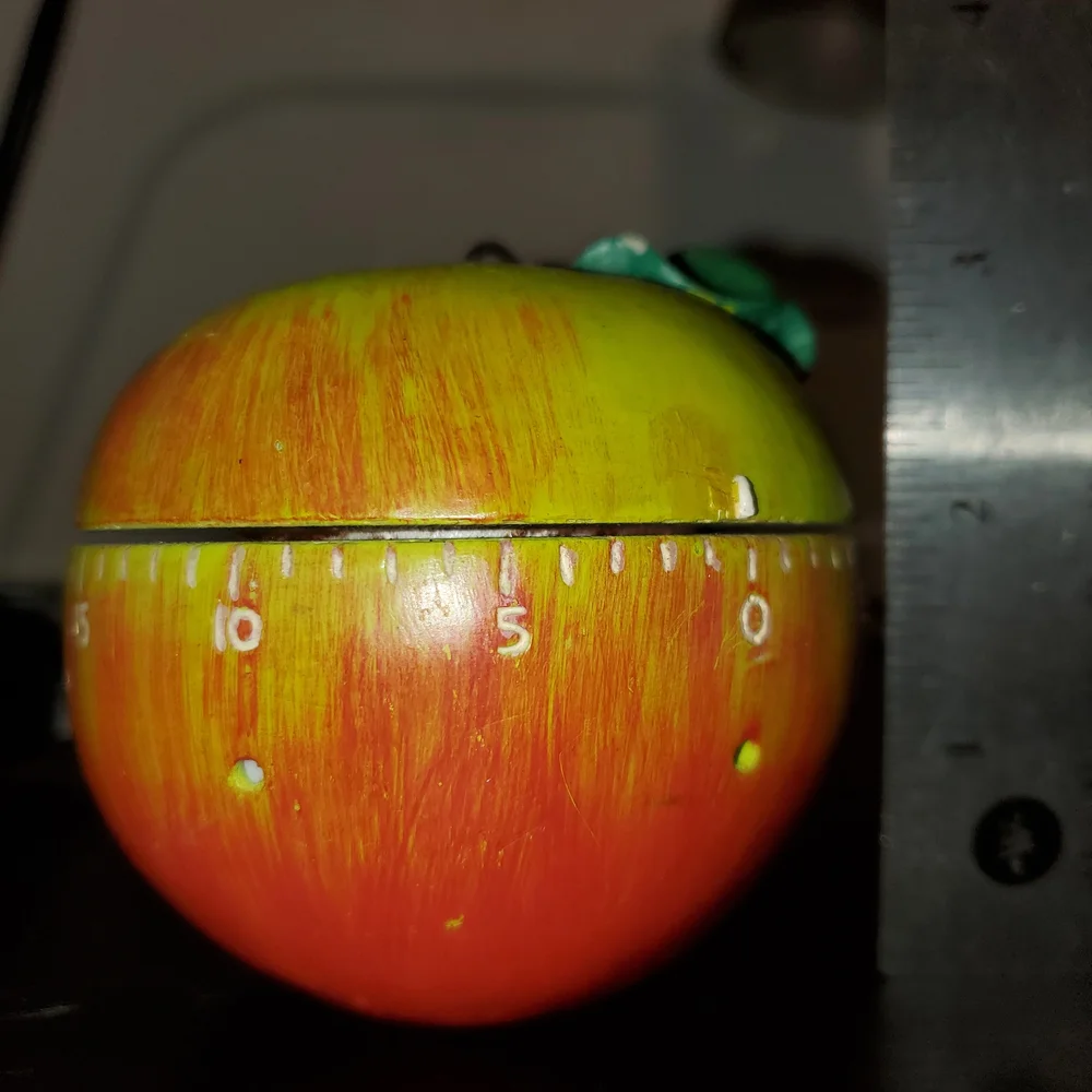 Apple Shaped Kitchen Timer - Picture 1 of 7